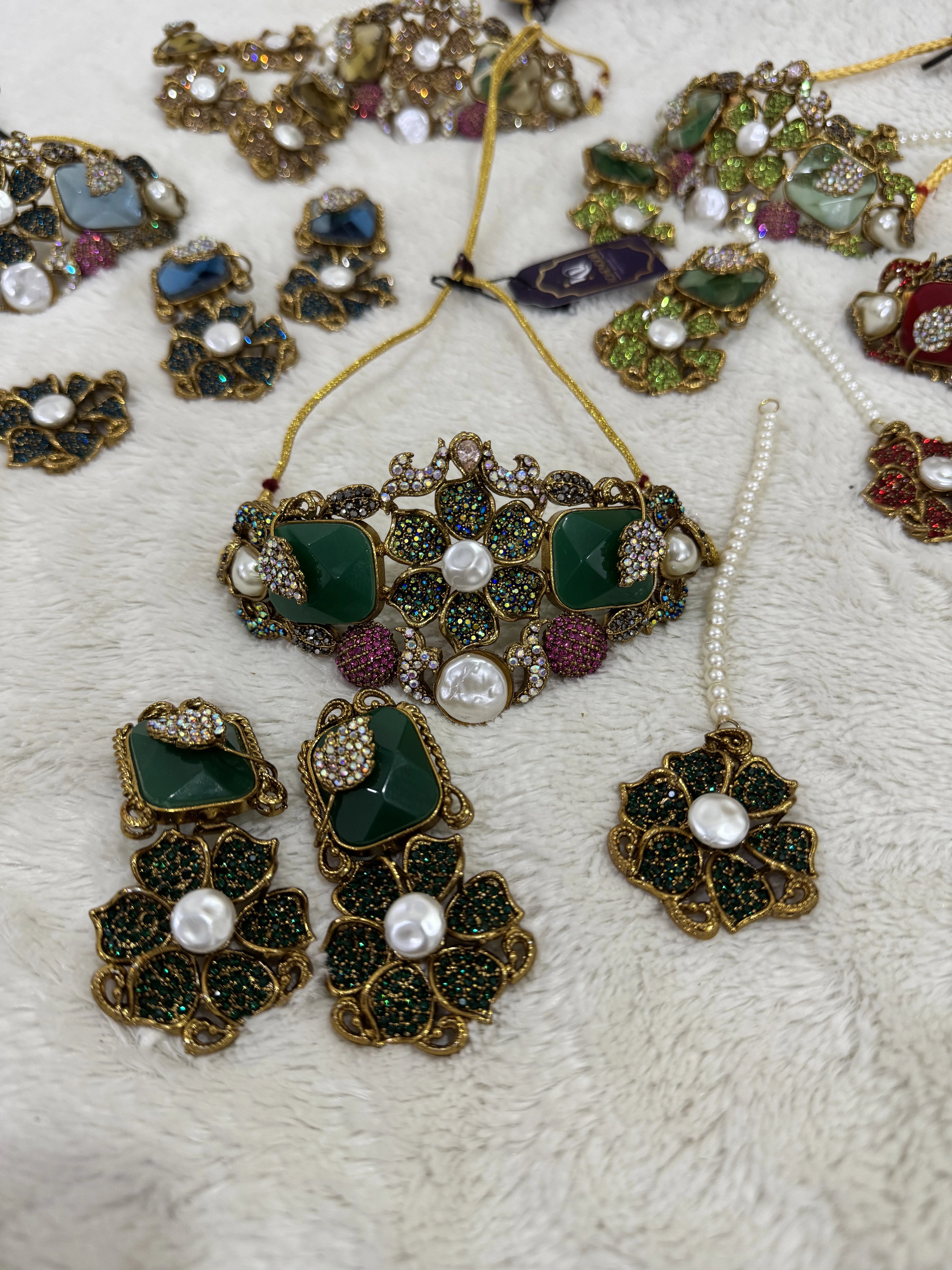 Turkish Rose Choker Set