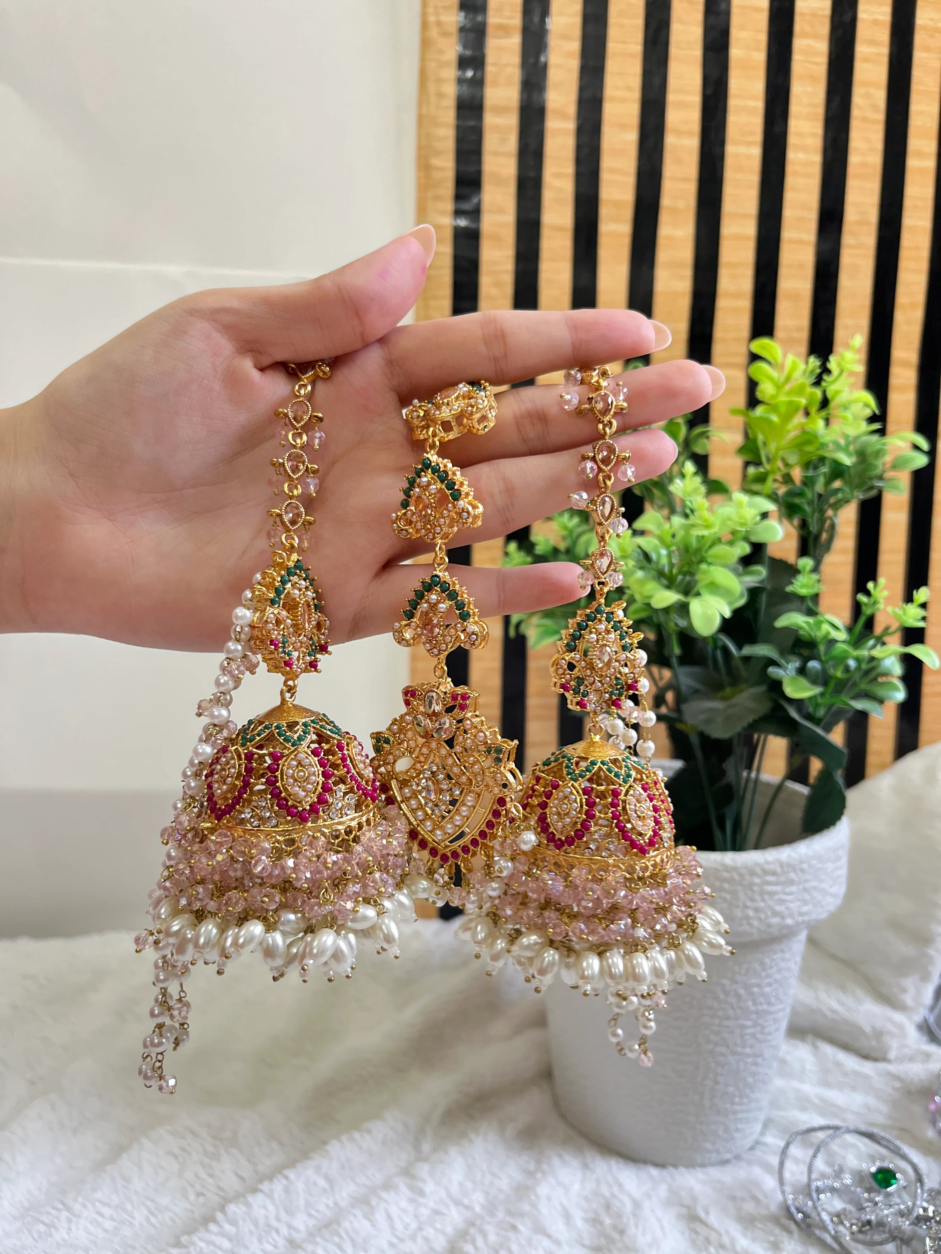 Noratan Special Jhumka Tika