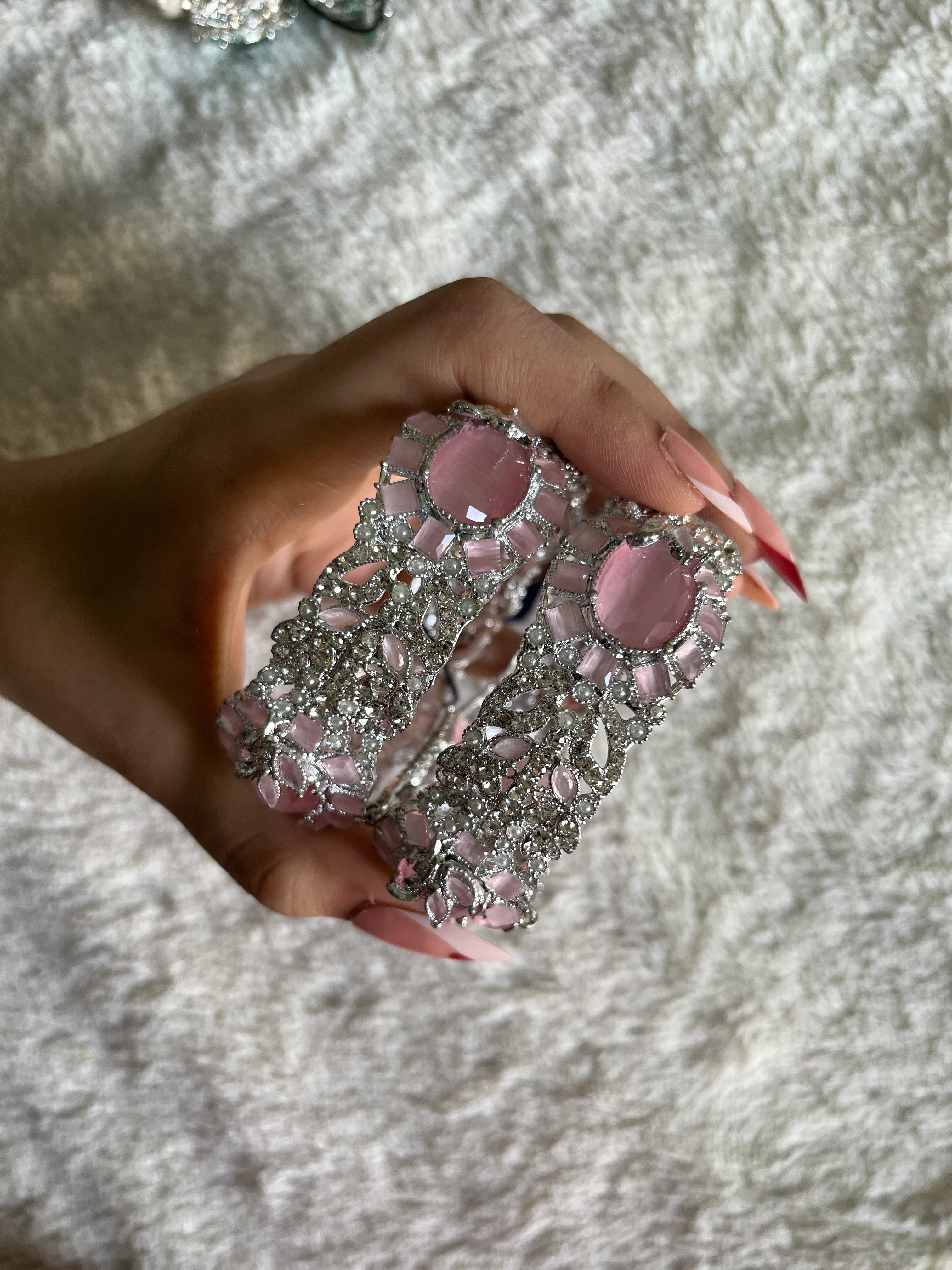 Zircon Casting Bangle-Kade