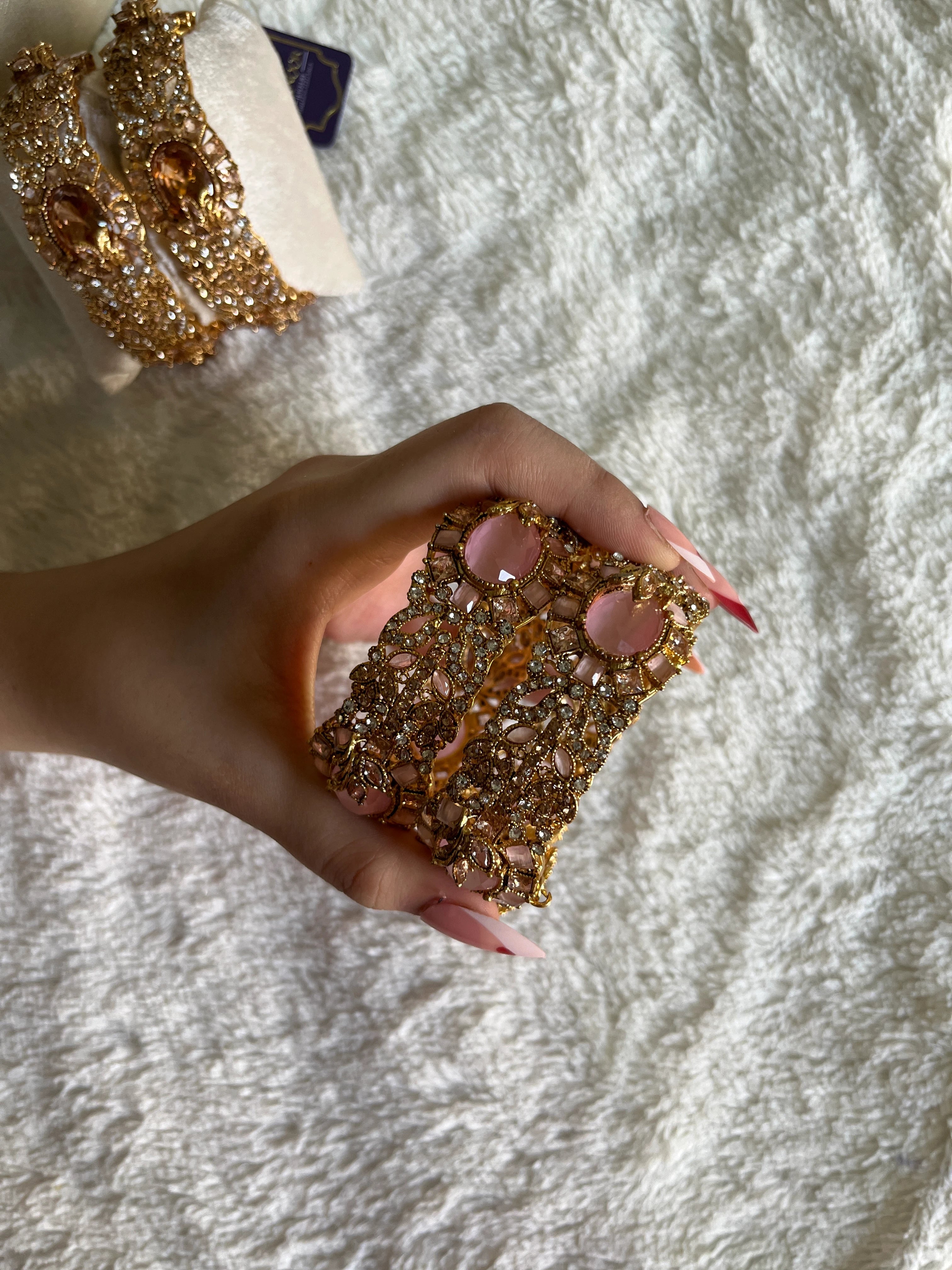 Zircon Casting Bangle-Kade