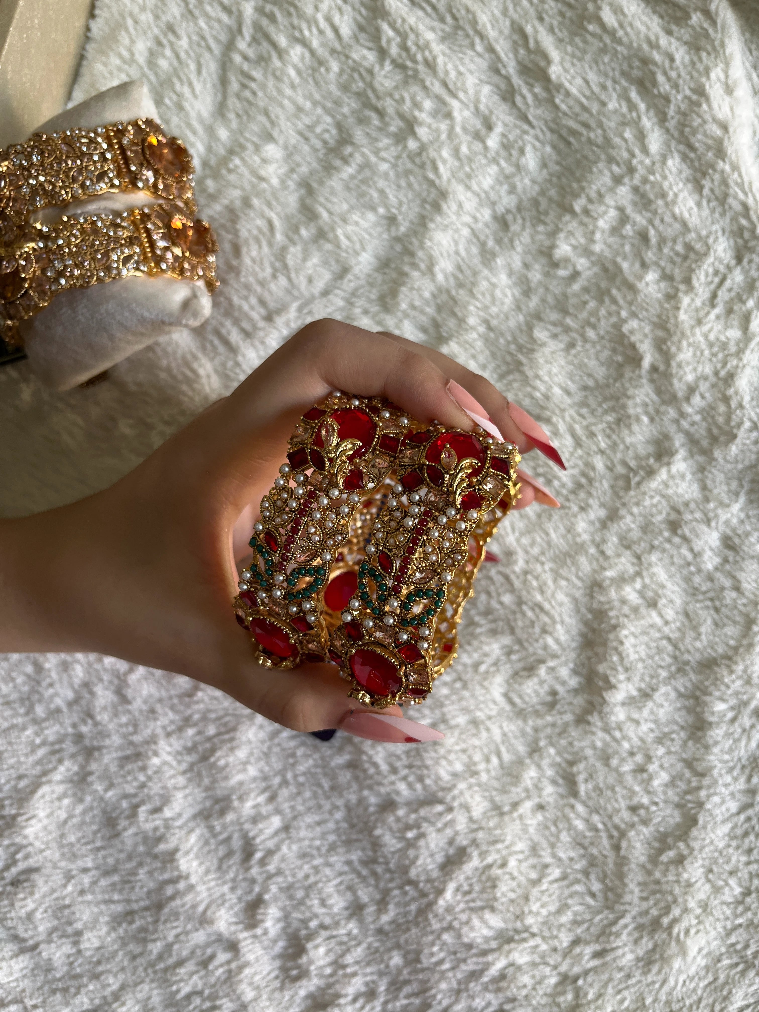 Zircon Casting Bangle-Kade