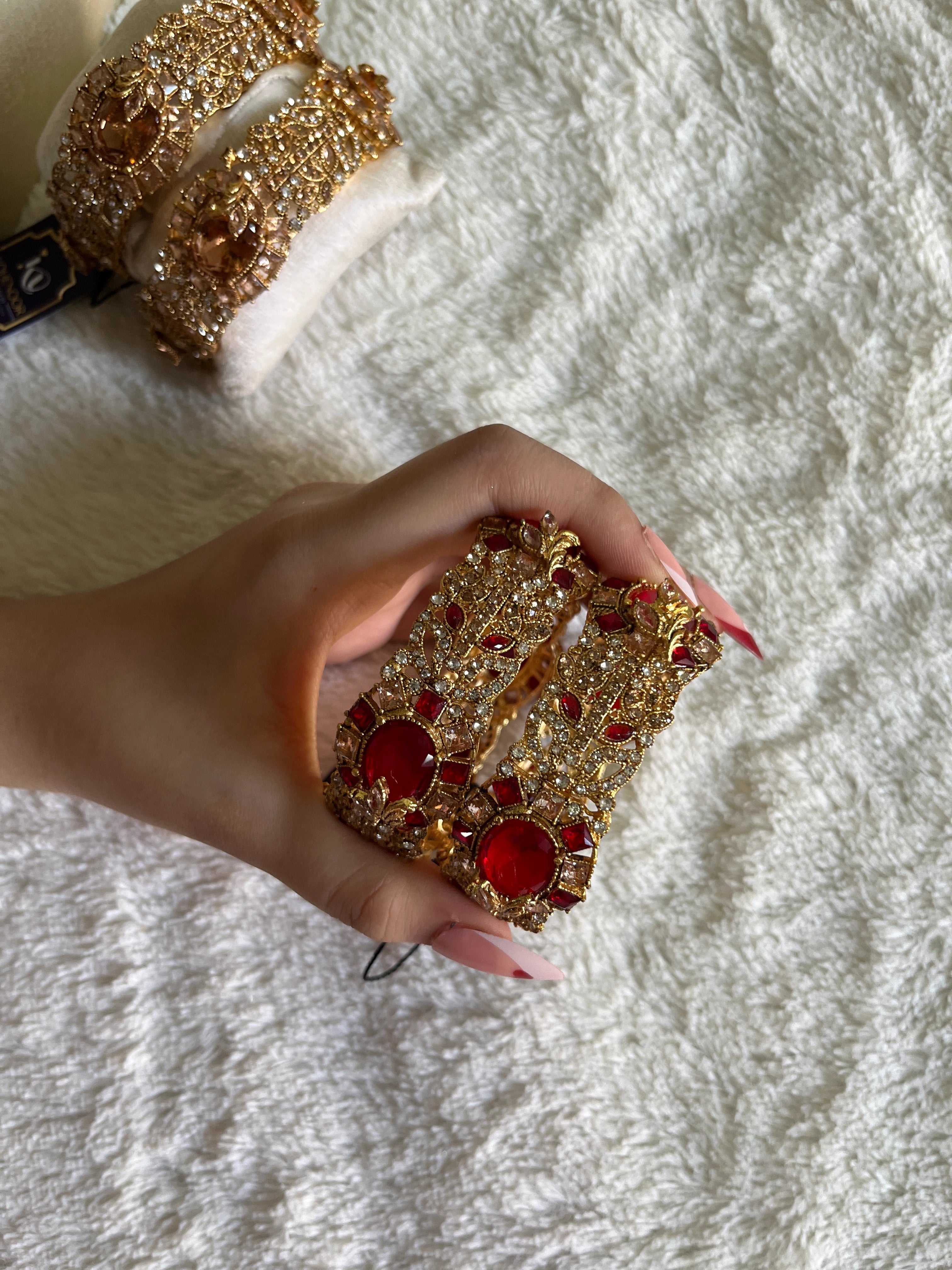 Zircon Casting Bangle-Kade