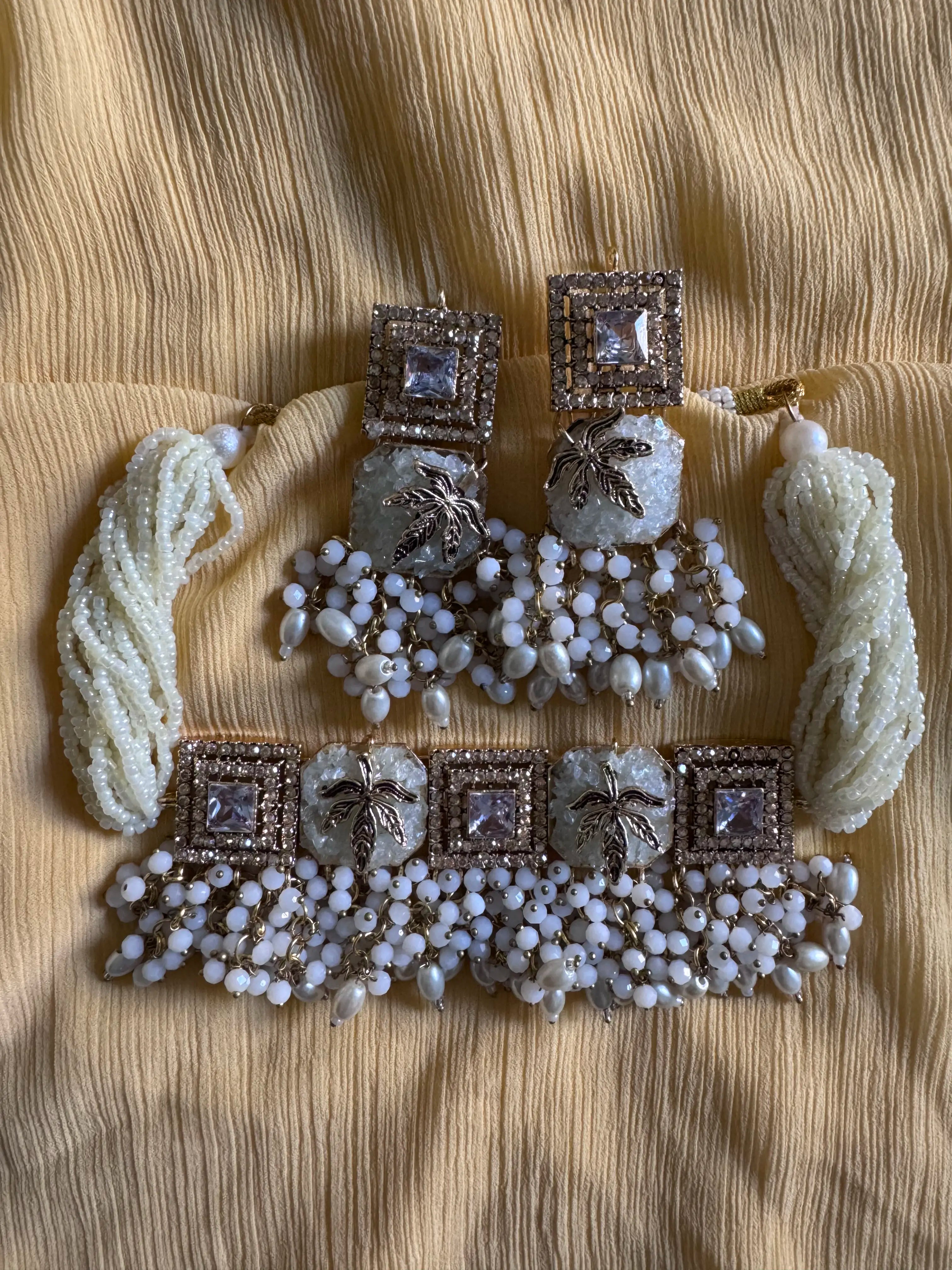 Turkish 3 Stone Choker Set