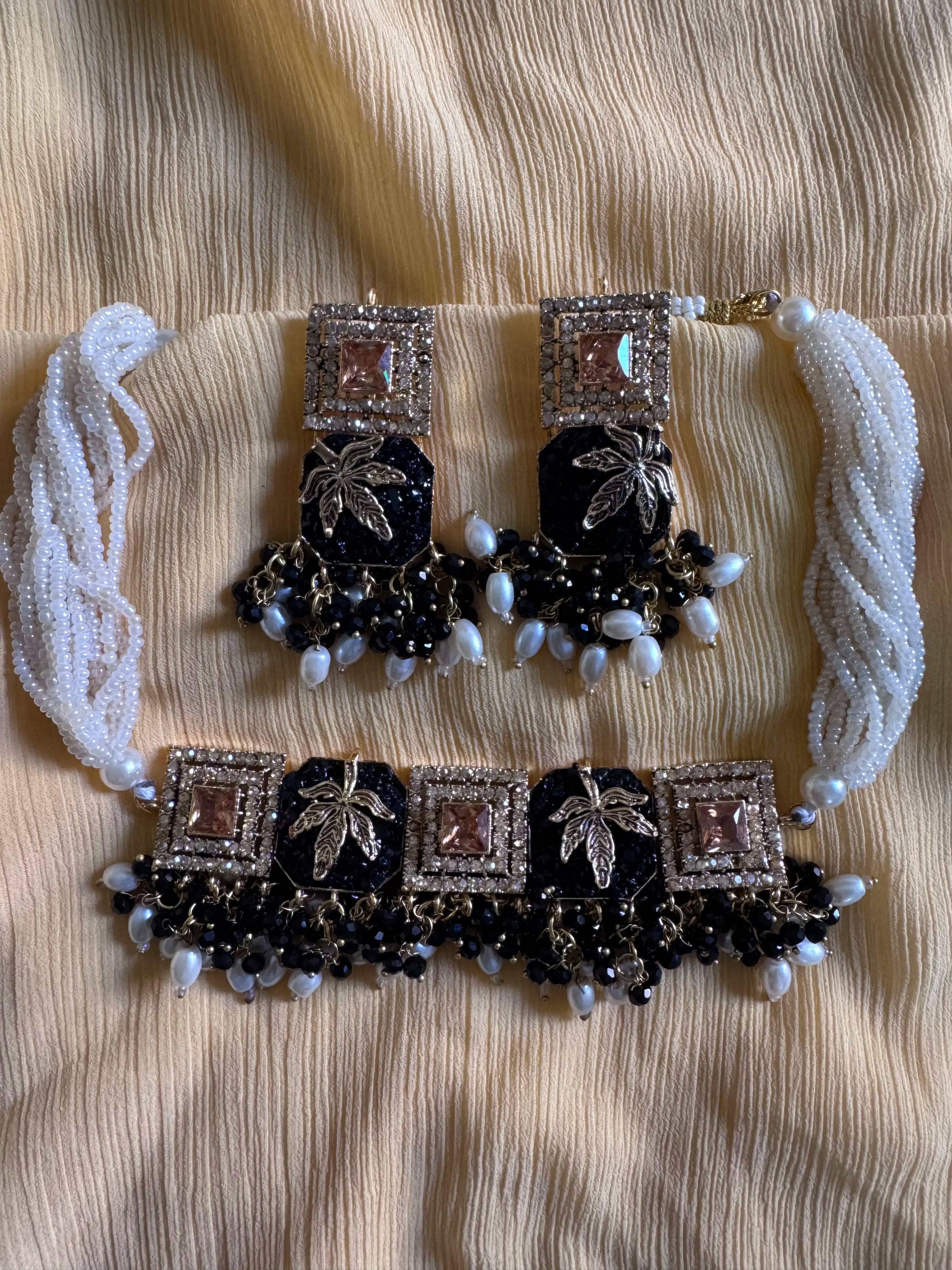 Turkish 3 Stone Choker Set