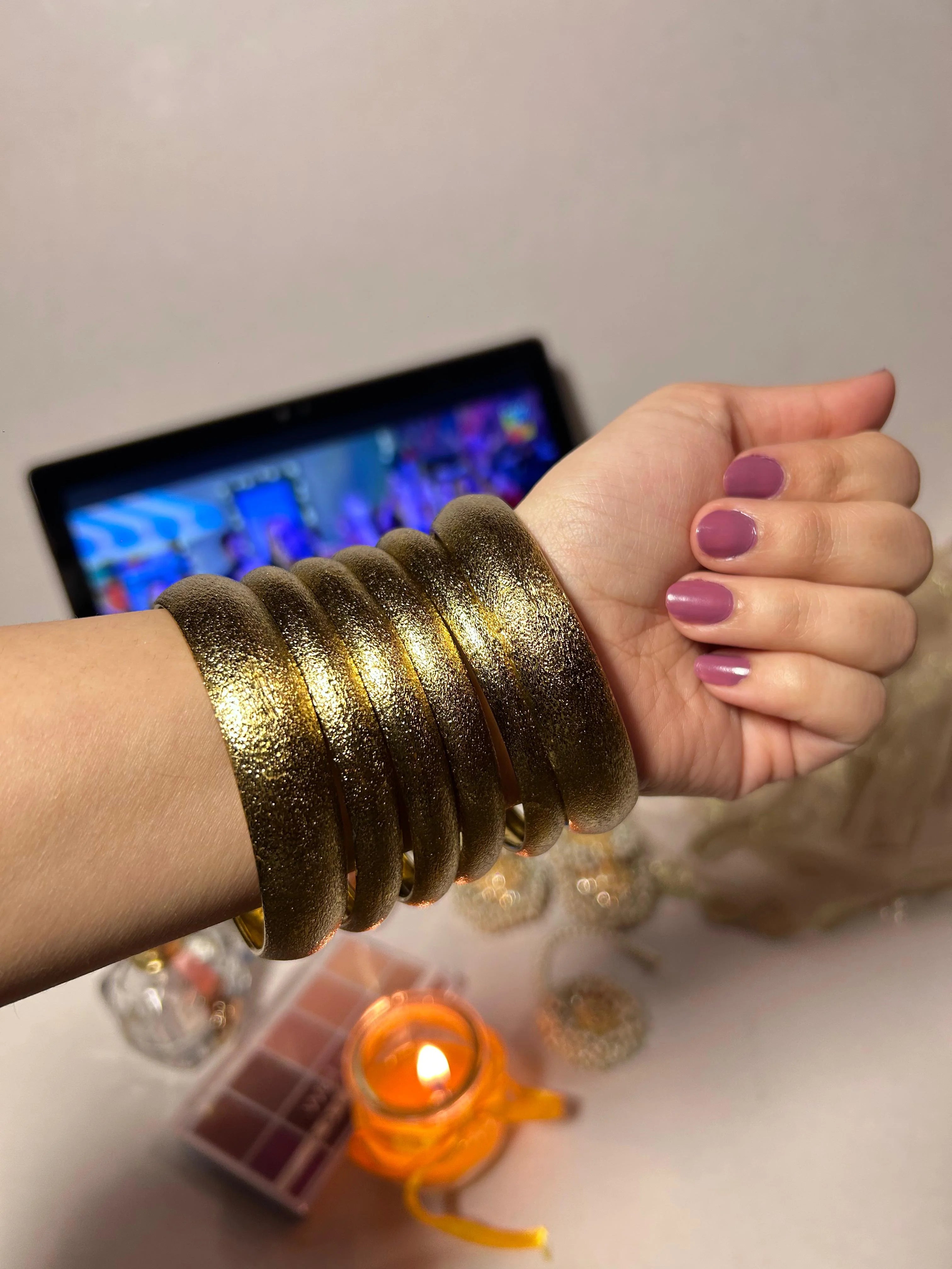 Noor Mehal Royal Glow Bangles