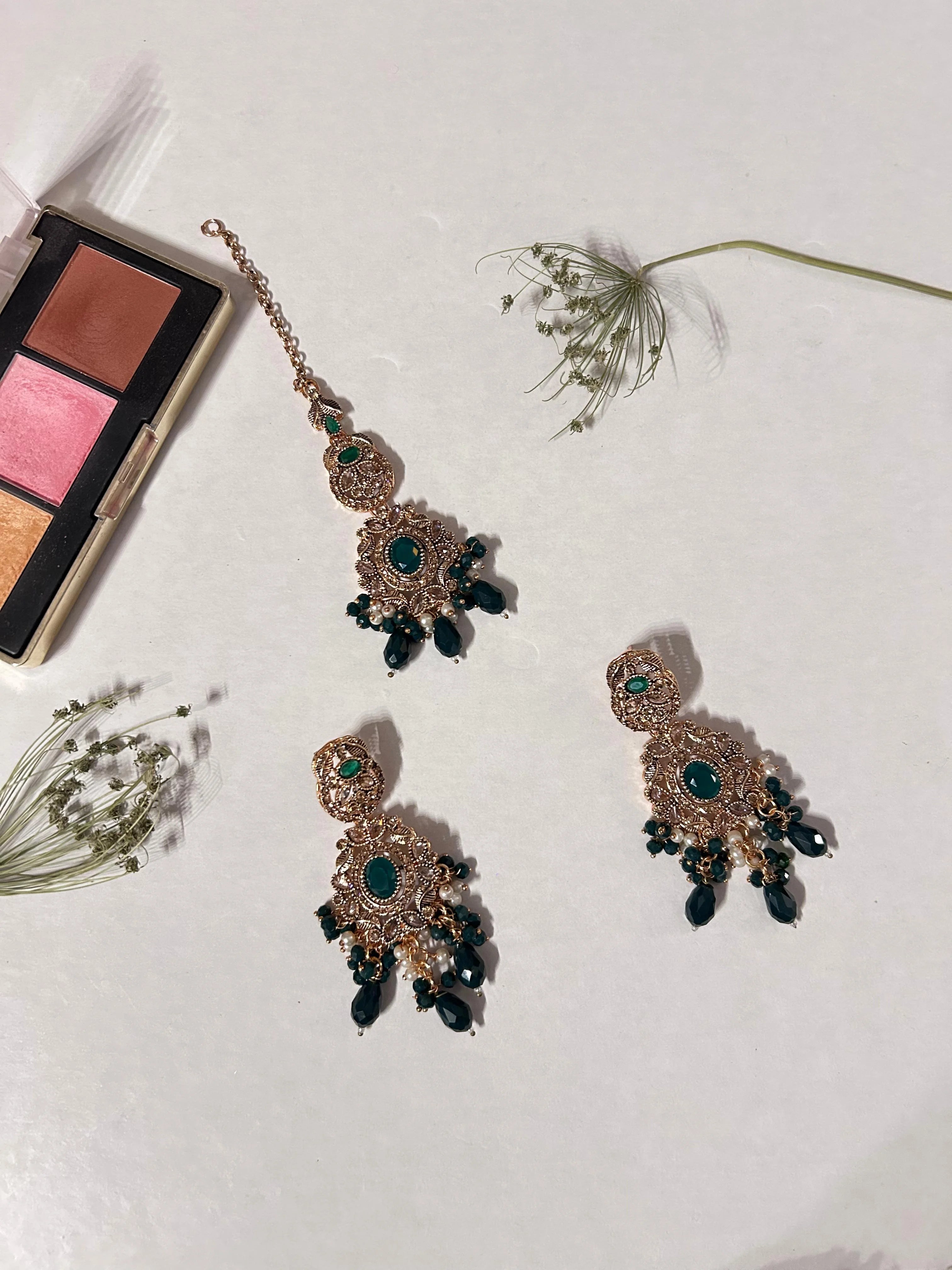 Emerald Chandbali earings tika Set