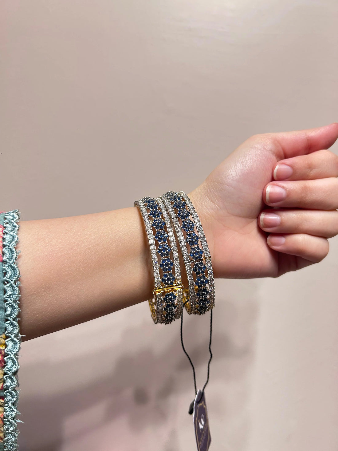 Zircon Oxidized bangles