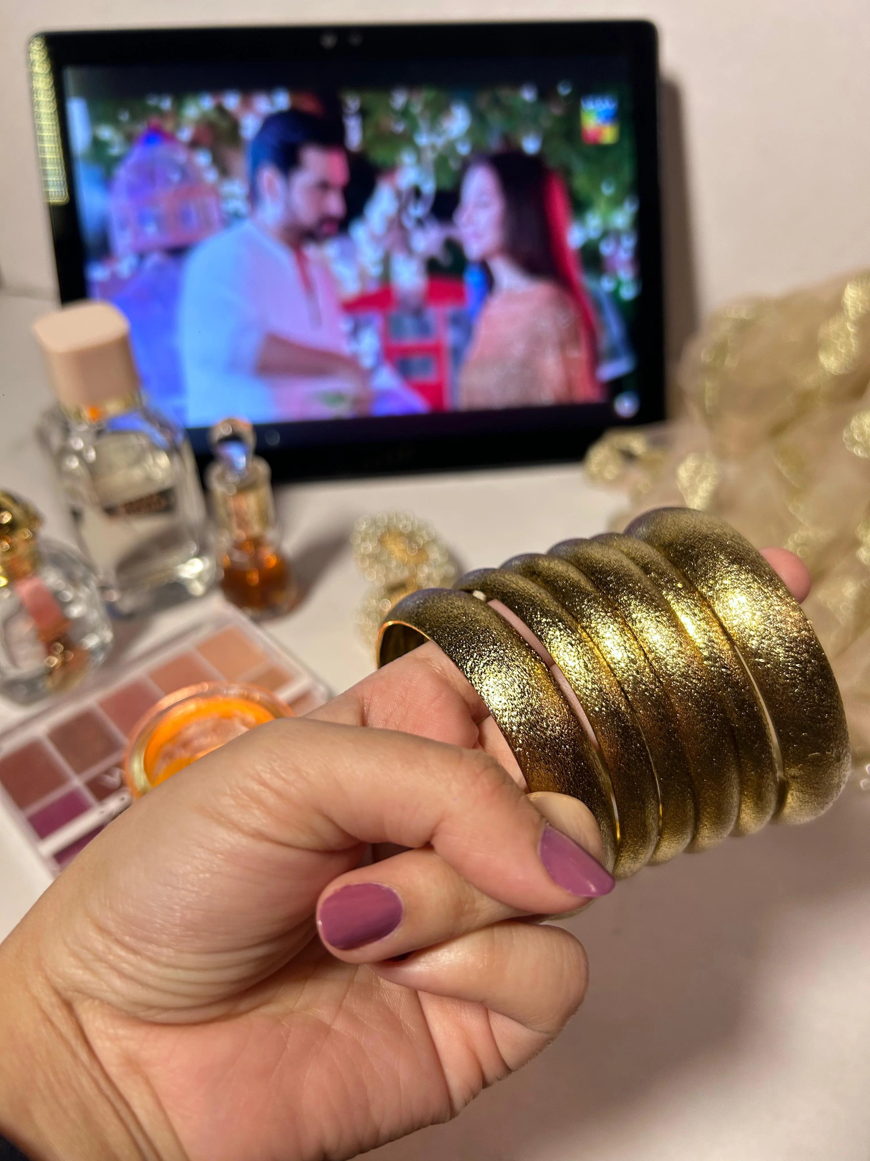 Noor Mehal Royal Glow Bangles