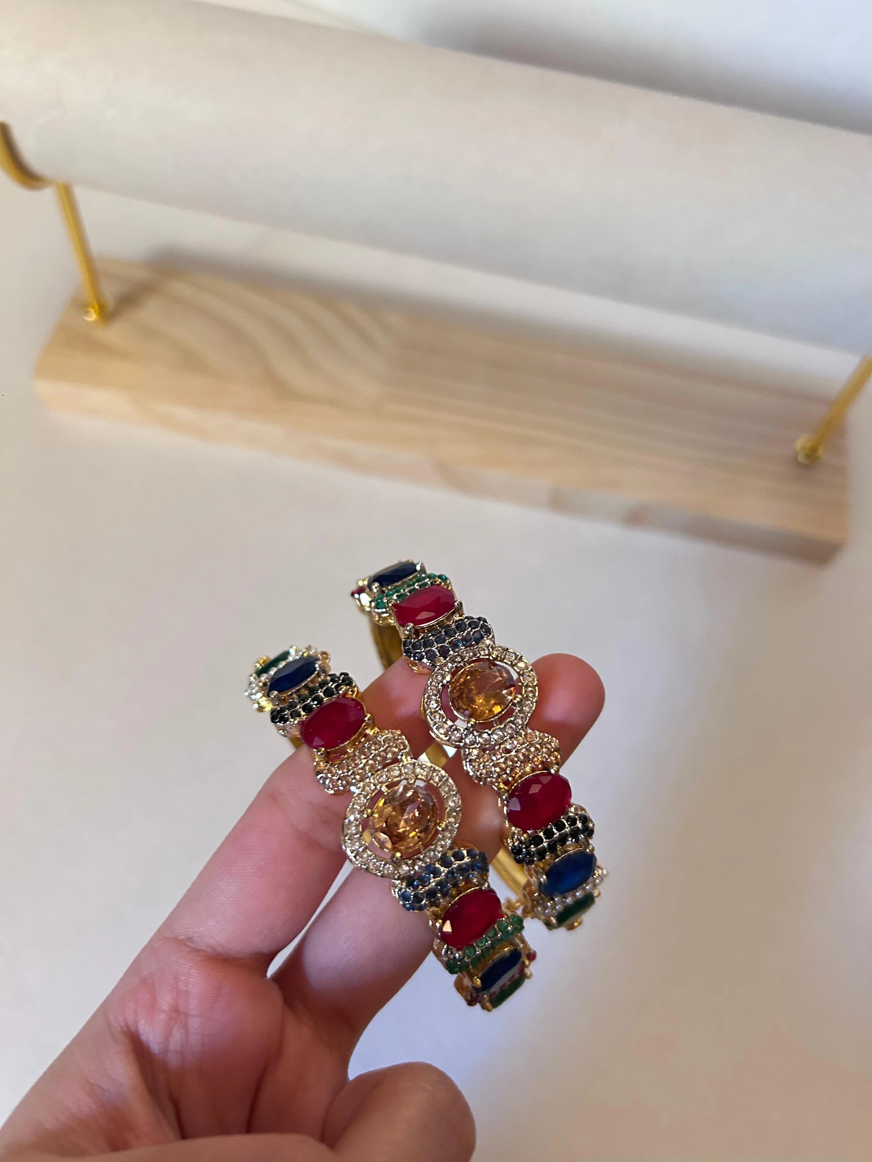 Royal Zircon Oval Complete Set