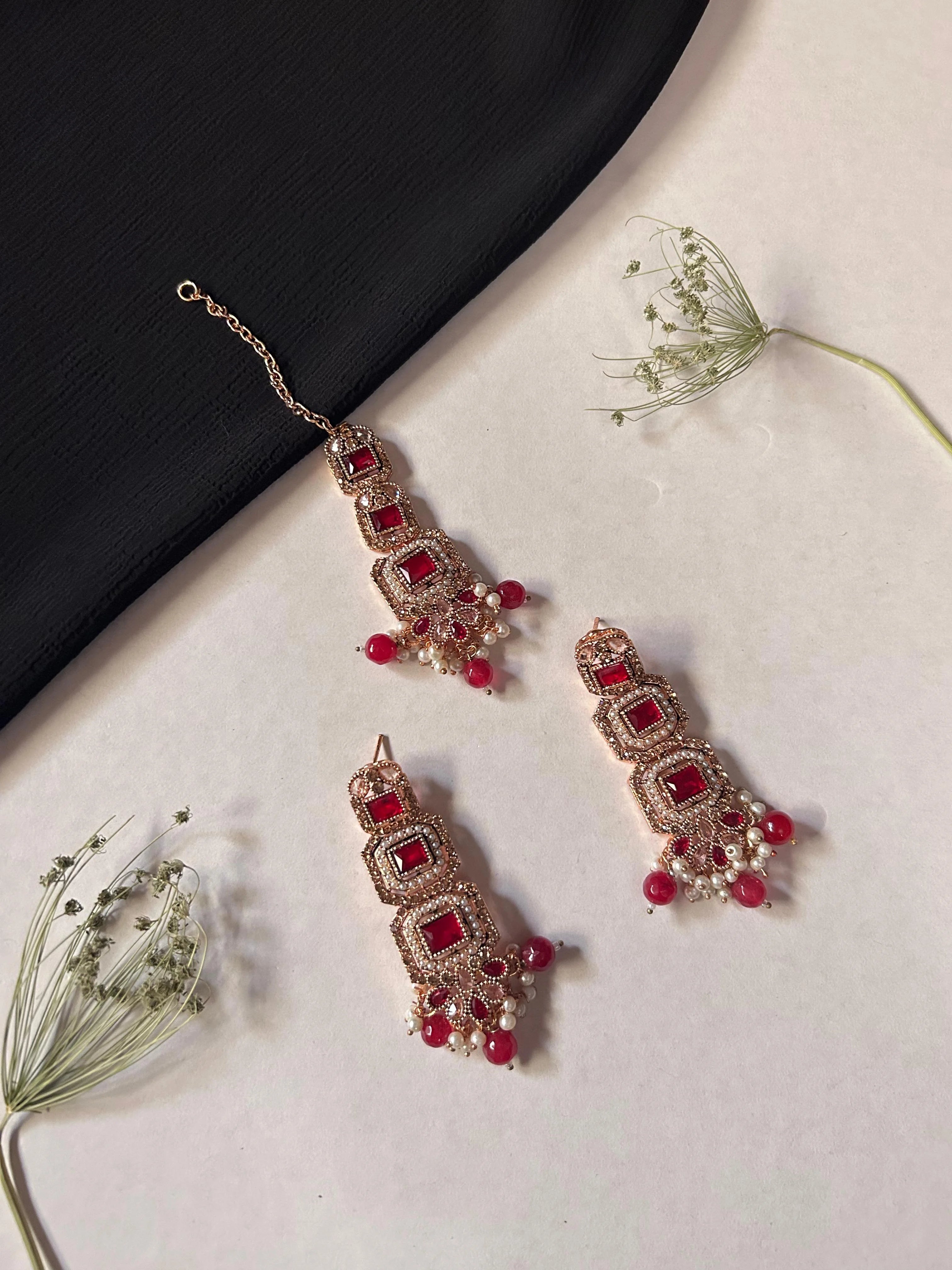 Noormehal Luxe earings tika Set