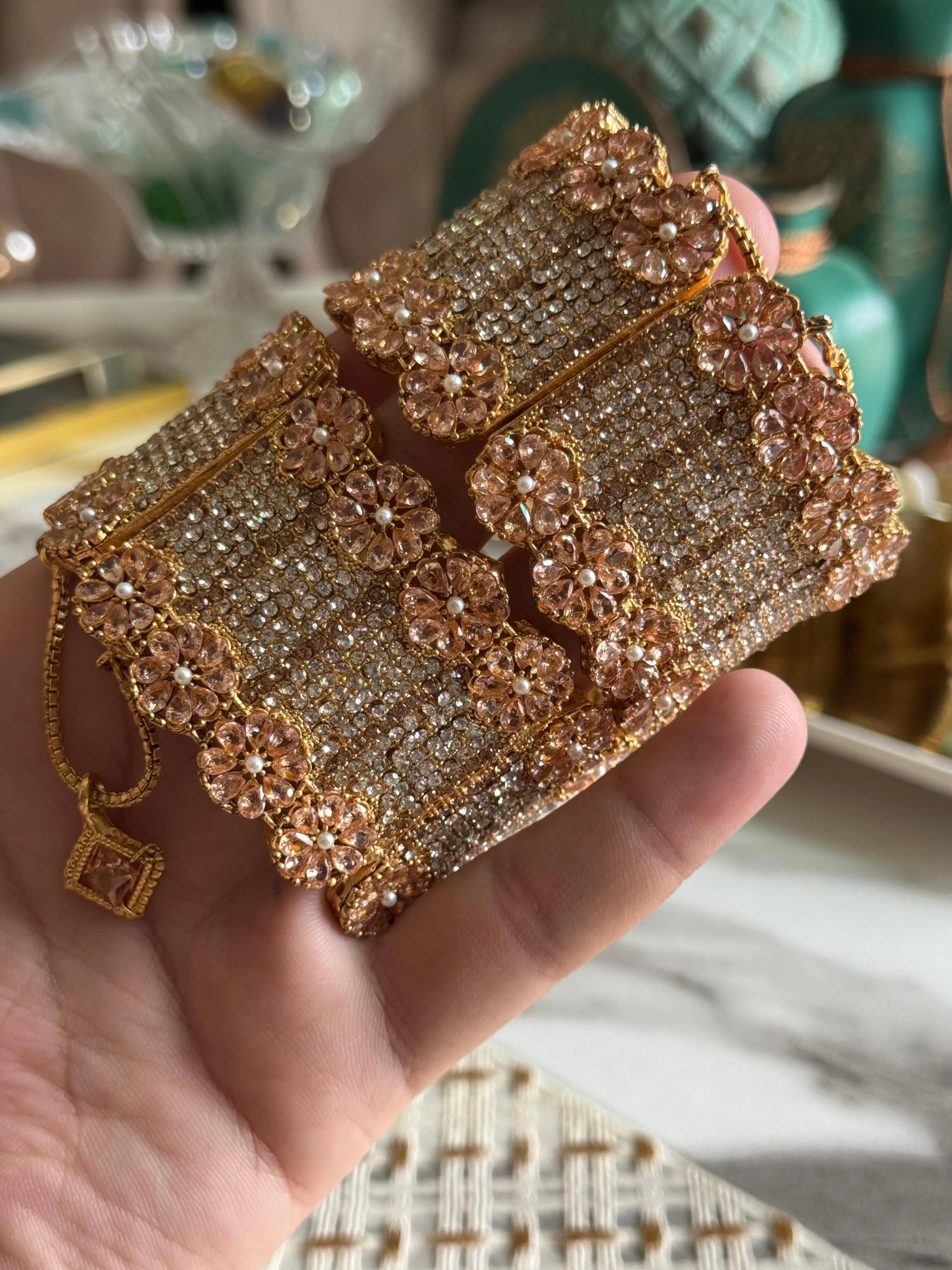 Zircon casting bangle -kade